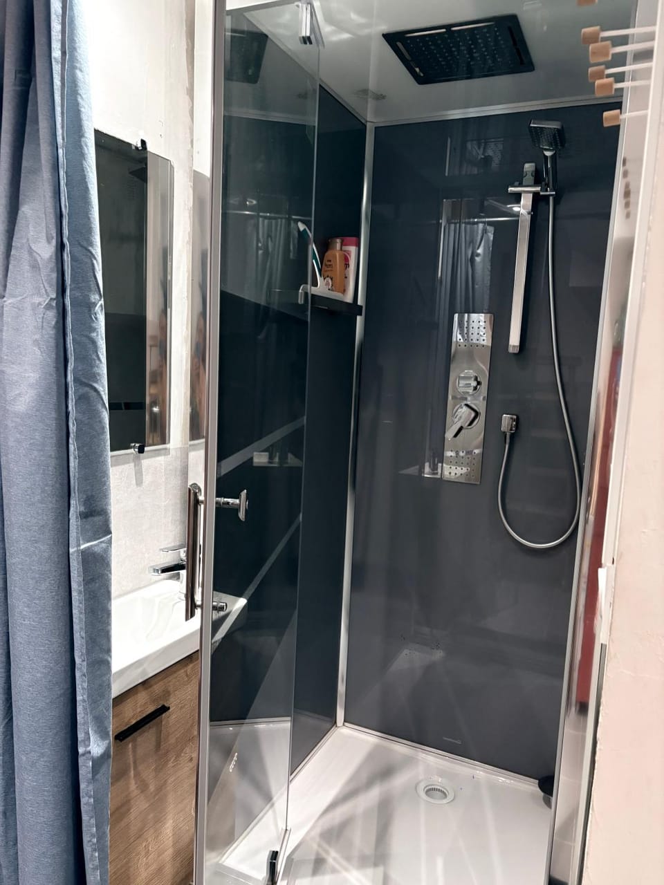 À mi-chemin Vacation rental in Occitanie
