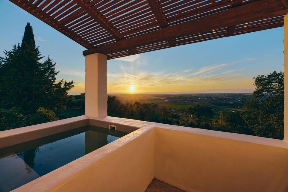 Natural landscape, View (from property/room), Balcony/Terrace, Pool view, Swimming pool, Swimming pool, Sunset