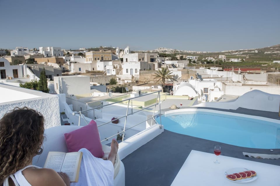Neighbourhood, Natural landscape, Balcony/Terrace, Swimming pool