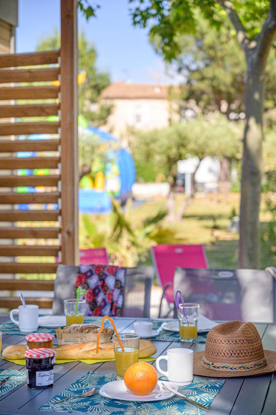 Camping Le Mas de Mourgues Campground/ 
RV Resort in Provence