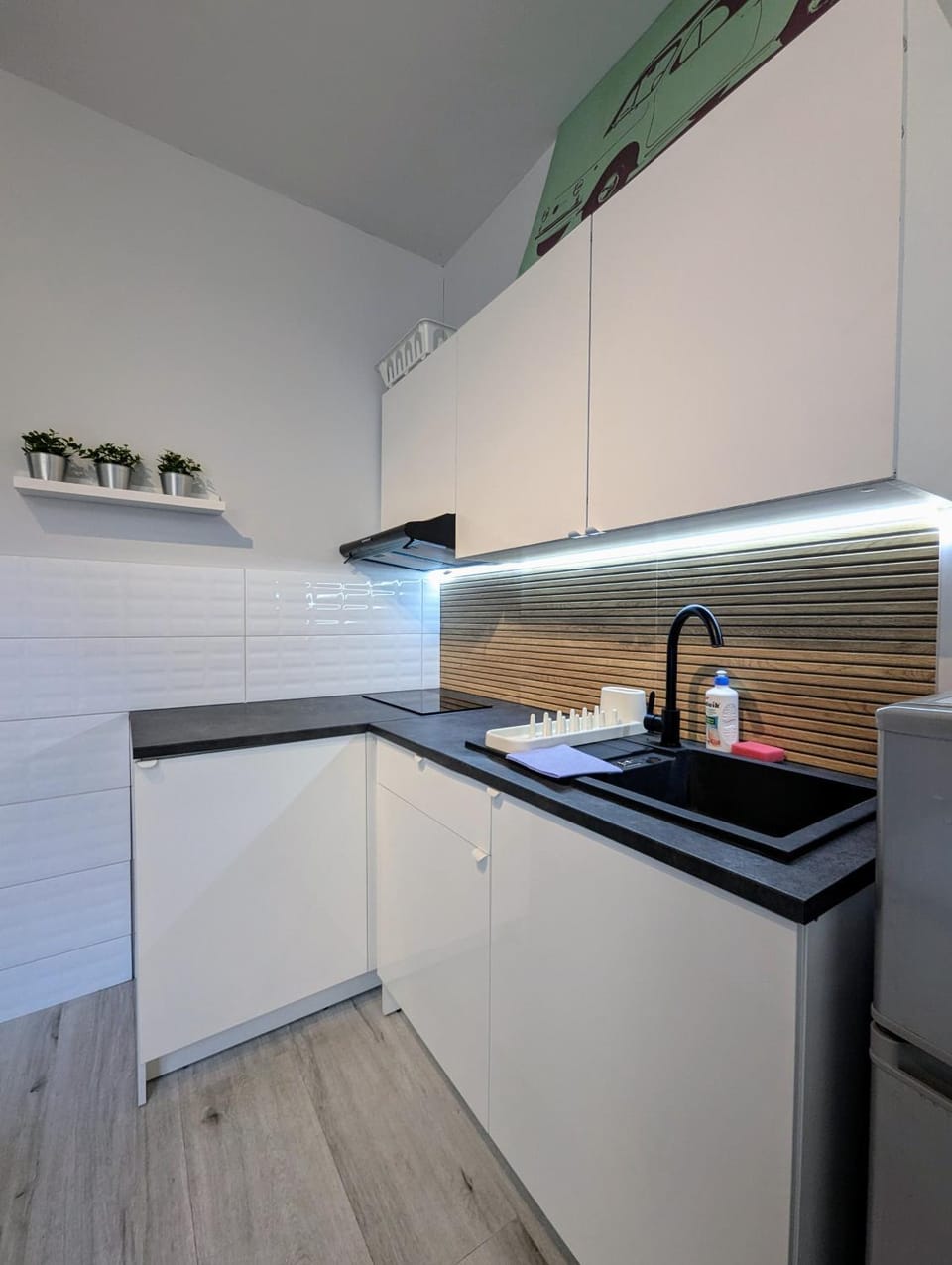 Fabryczna Station Rooms and Apartments Hostel in Masovian Voivodeship