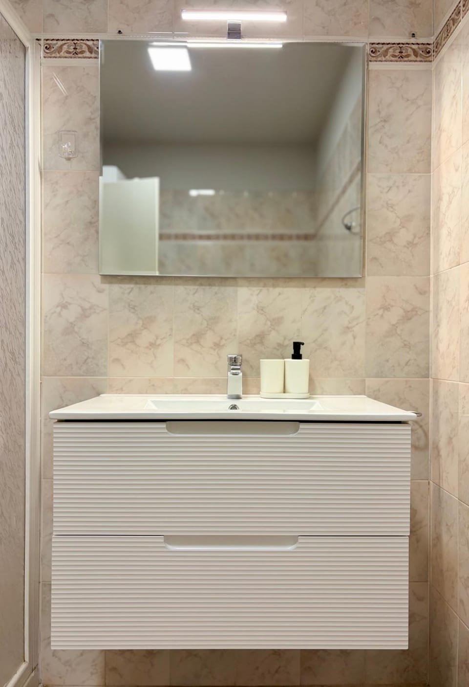 Gloria Vista Lago Apartment in Desenzano del Garda
