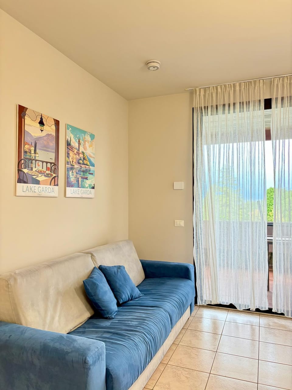 Gloria Vista Lago Apartment in Desenzano del Garda