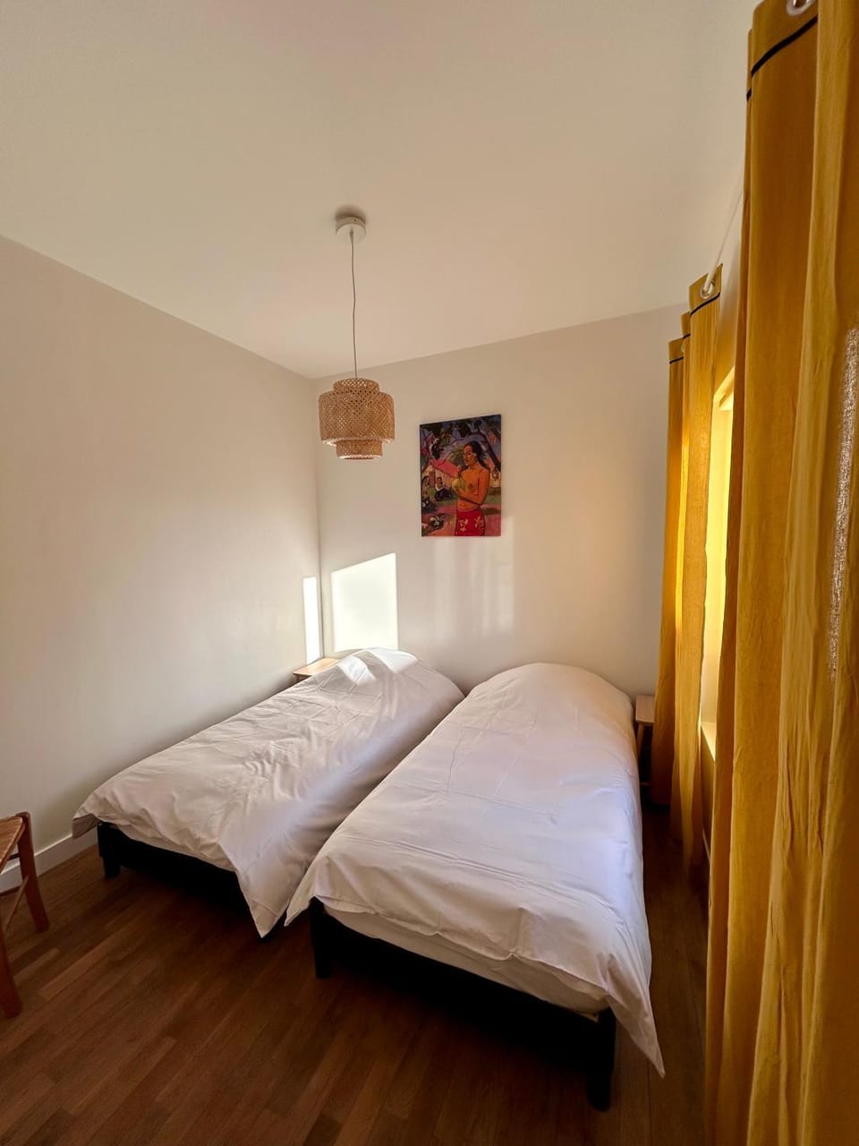 Bed, Photo of the whole room