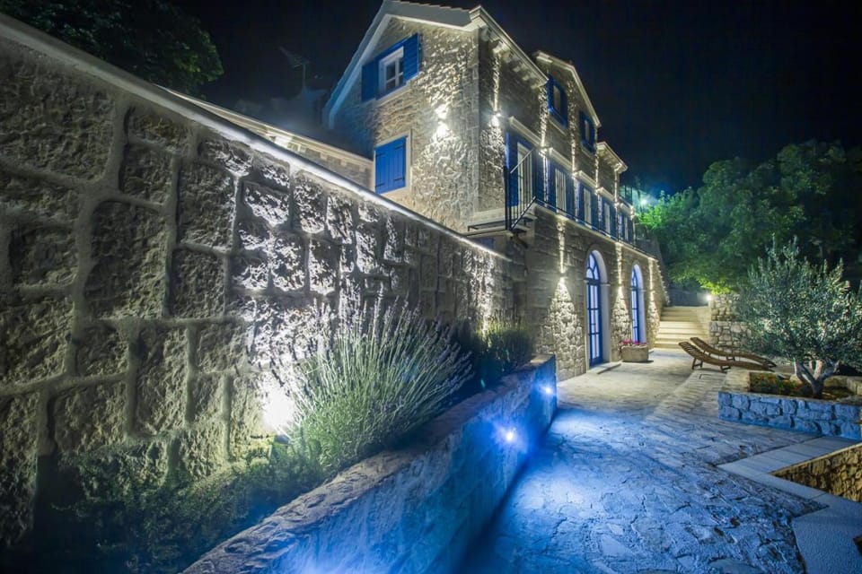 Villa Lota by Makarska Exklusiv Villa in Baška Voda