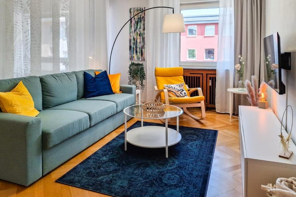 Spacestays Flat for 6 TV WIFI Apartment in Essen