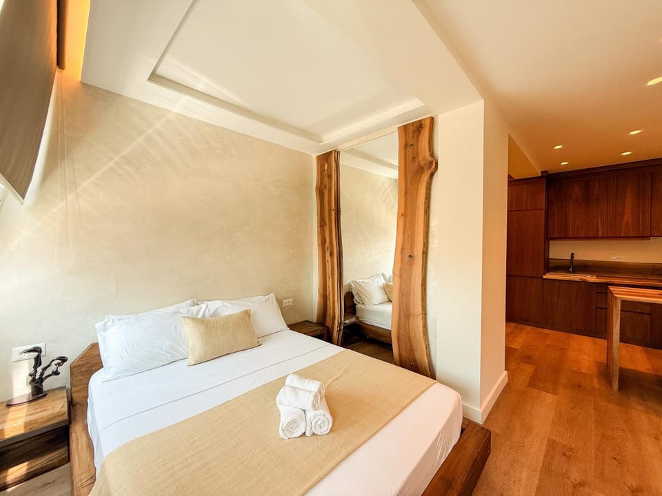 Photo of the whole room, Bedroom