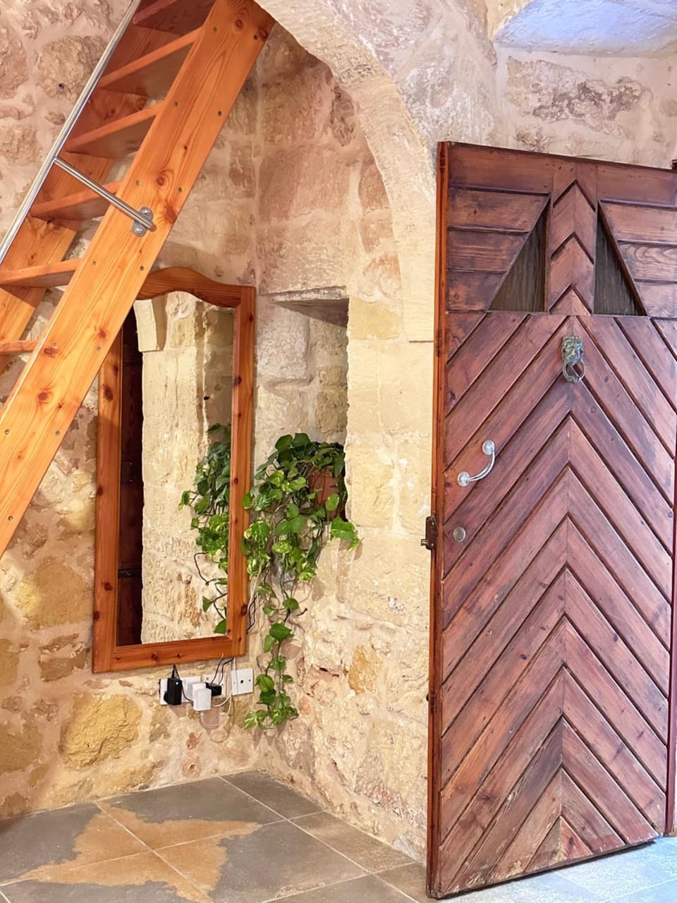 Traditional Holiday Home in the Heart of Nadur House in Malta