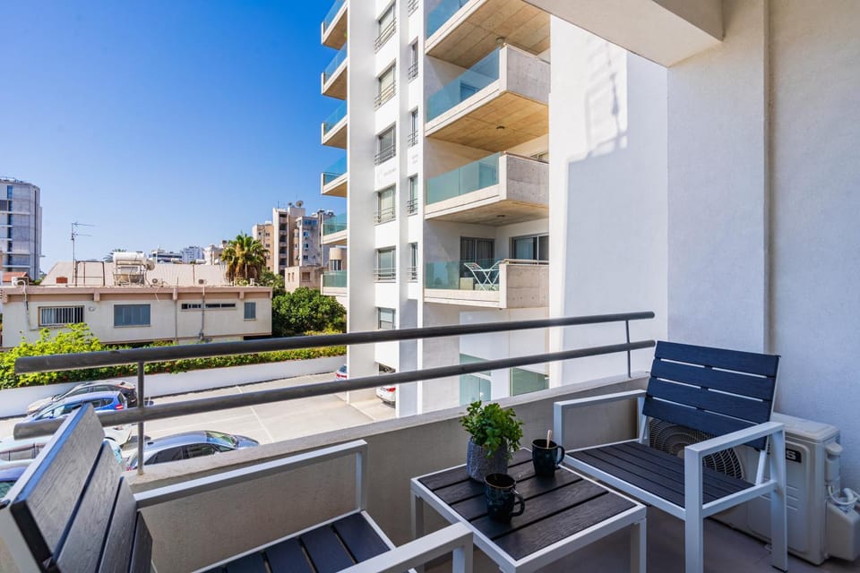 Day, Balcony/Terrace, Seating area