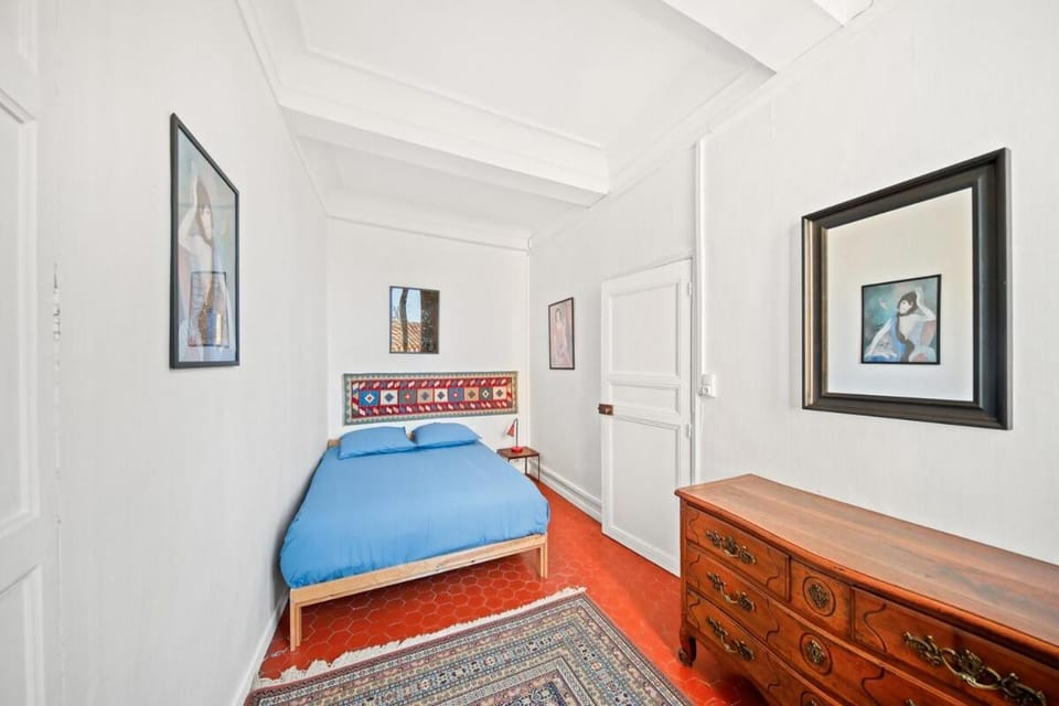 Escapade elegante dans un ecrin d histoire Apartment in Hyères