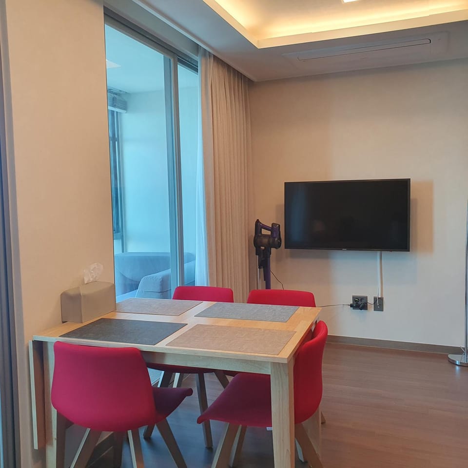 해운대엘본더스테이 Apartment hotel in Busan