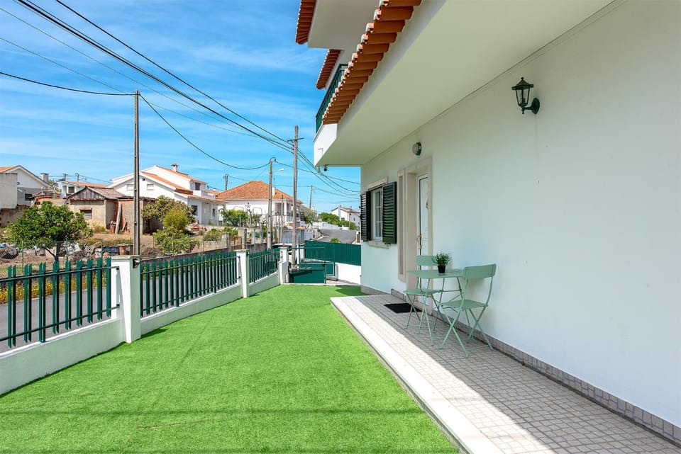 Lisbon Coastal Retreat House in Setubal District