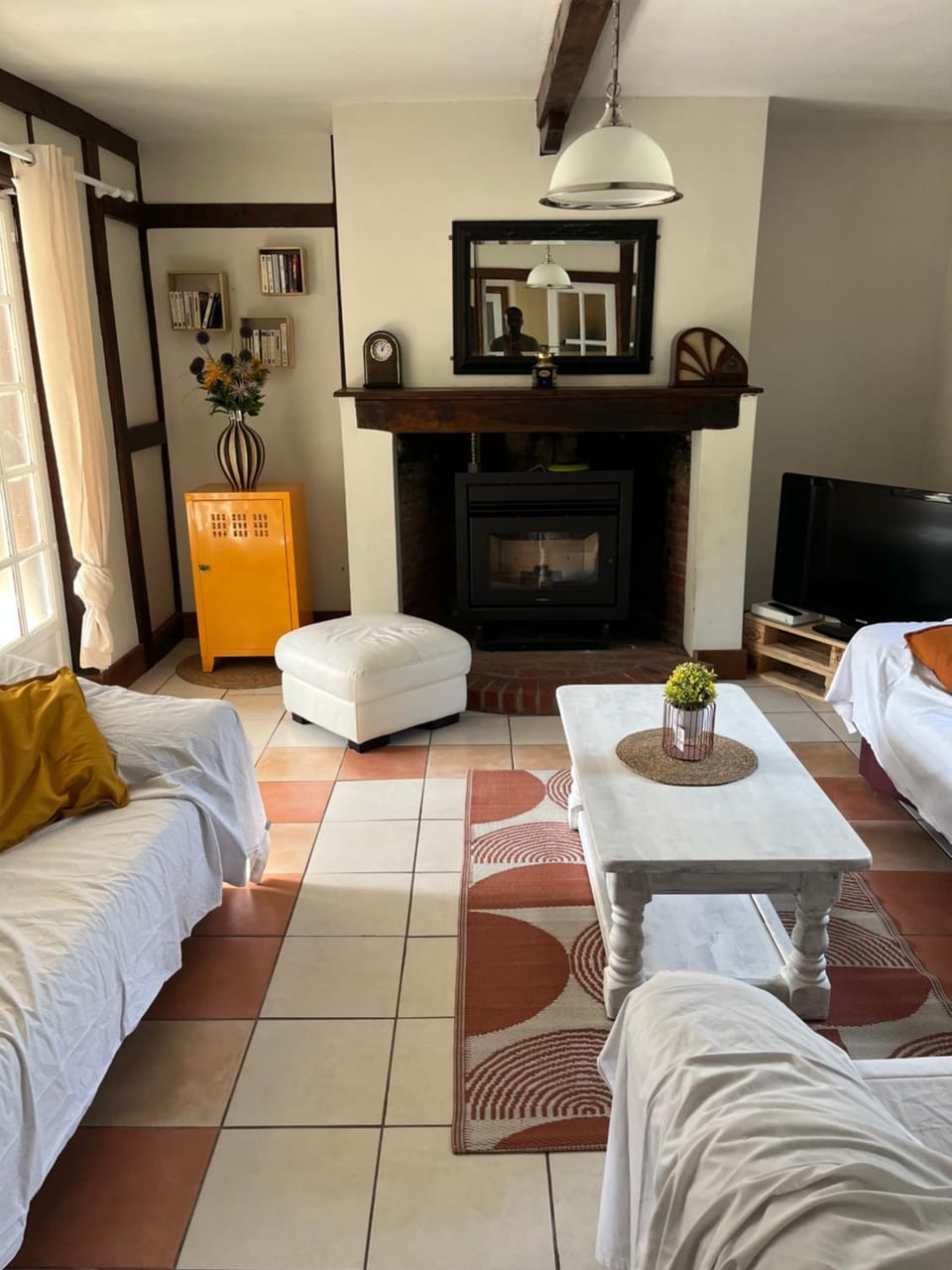 Communal lounge/ TV room