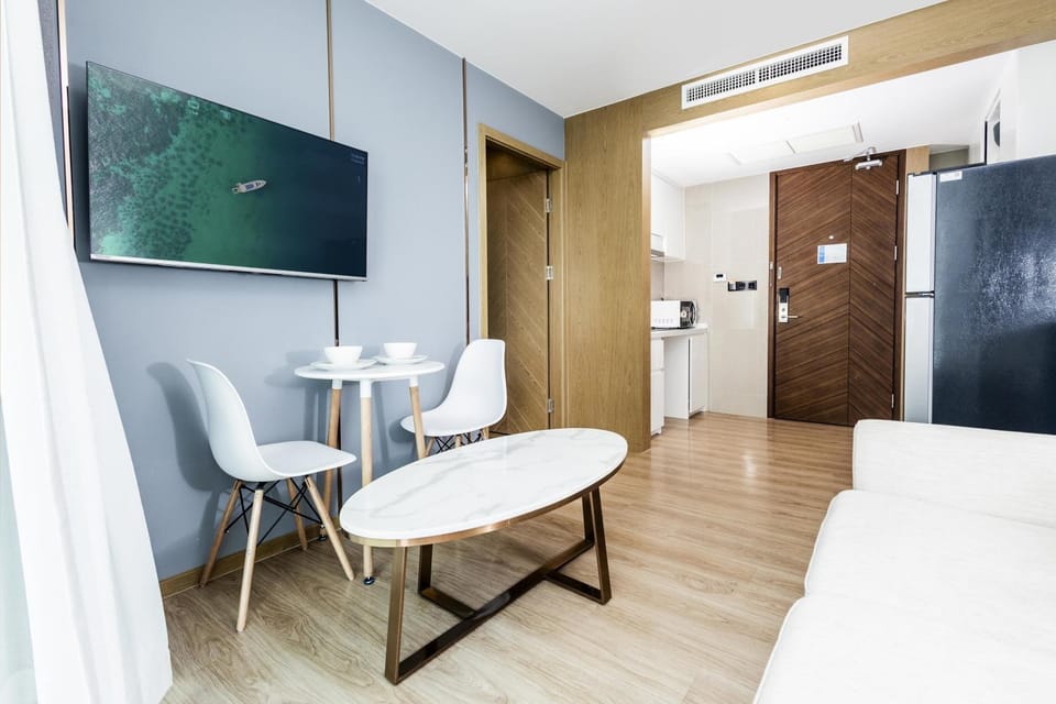 Bed, TV and multimedia, Kitchen or kitchenette, Other, Seating area, Dining area, Bedroom, air conditioner