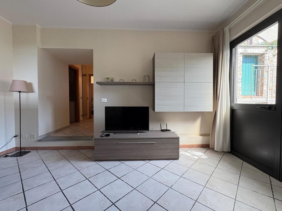 Communal lounge/ TV room, TV and multimedia