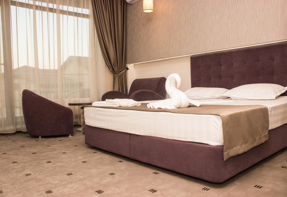 Photo of the whole room, Sea view