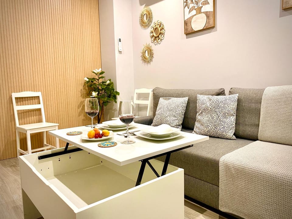 Living room, Dining area