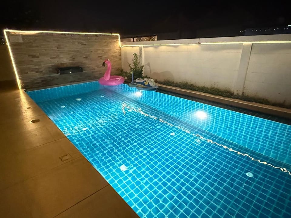 Night, Swimming pool