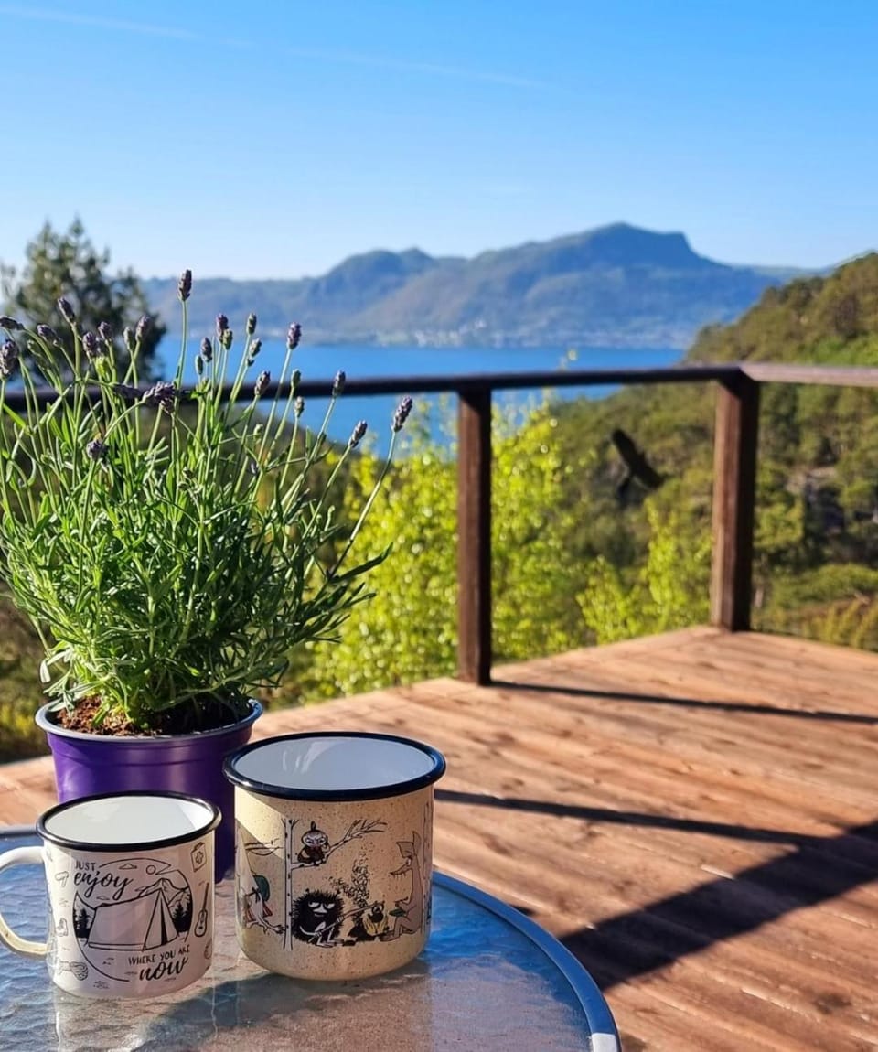 Natural landscape, Mountain view, Sea view