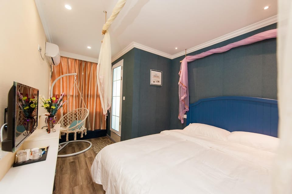 Weiyi Boutique House Bed and Breakfast in Wuhan