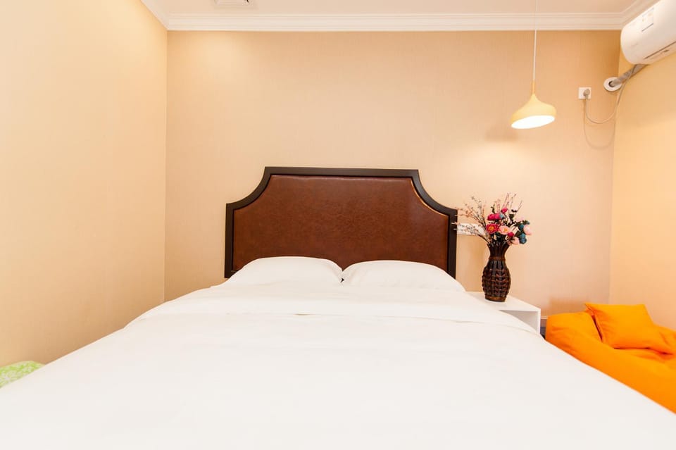 Weiyi Boutique House Bed and Breakfast in Wuhan