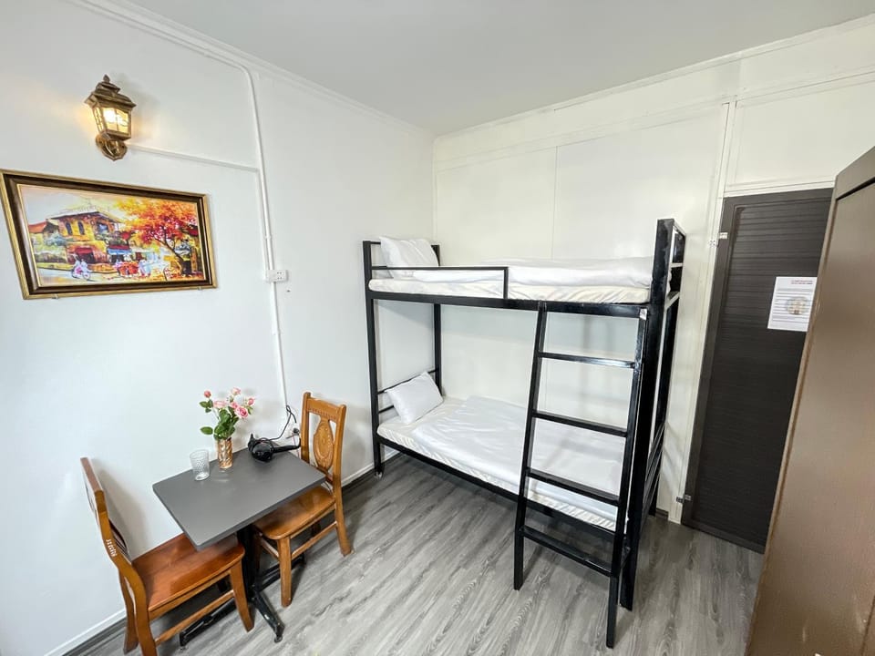 Photo of the whole room, Bedroom, bunk bed