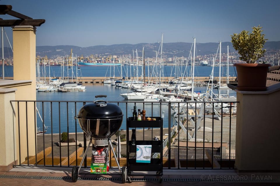 BBQ facilities, Balcony/Terrace, Sea view