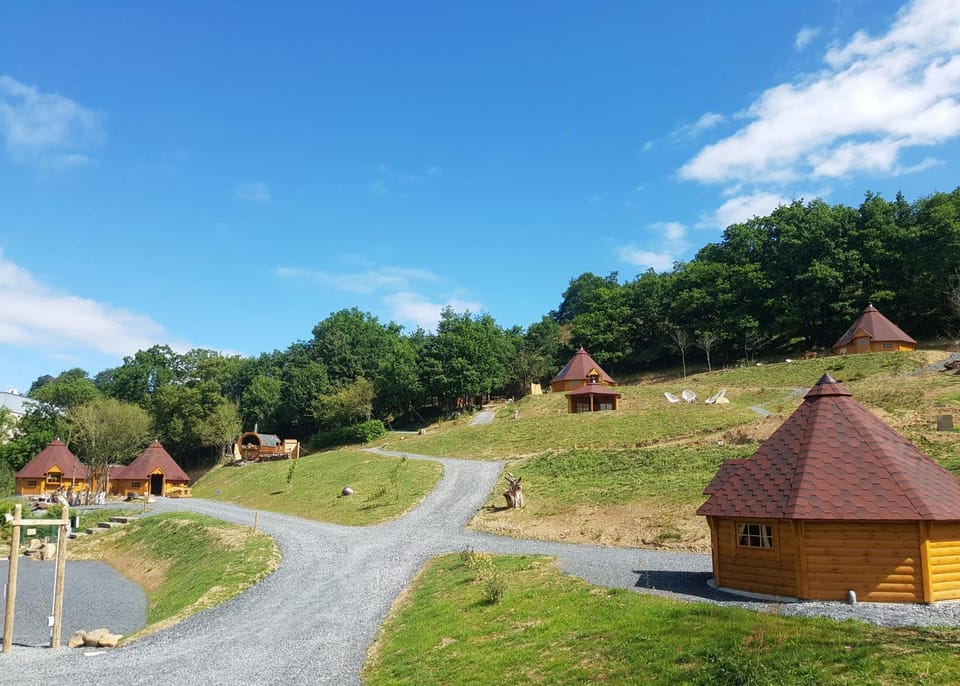 Restaurant/places to eat, Natural landscape