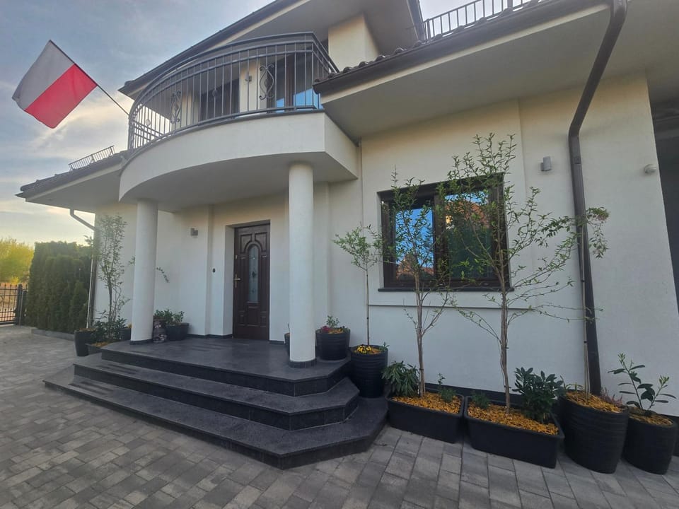 Granatowy odpoczynek - wieś Pogórze dla zmotoryzowanych Vacation rental in Pomeranian Voivodeship