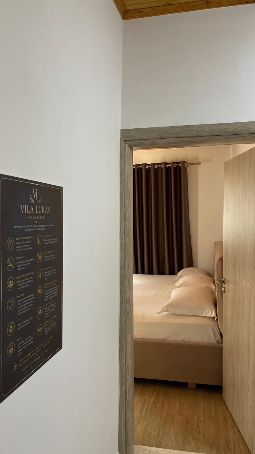 Vila Lukas Apartment in Ksamil