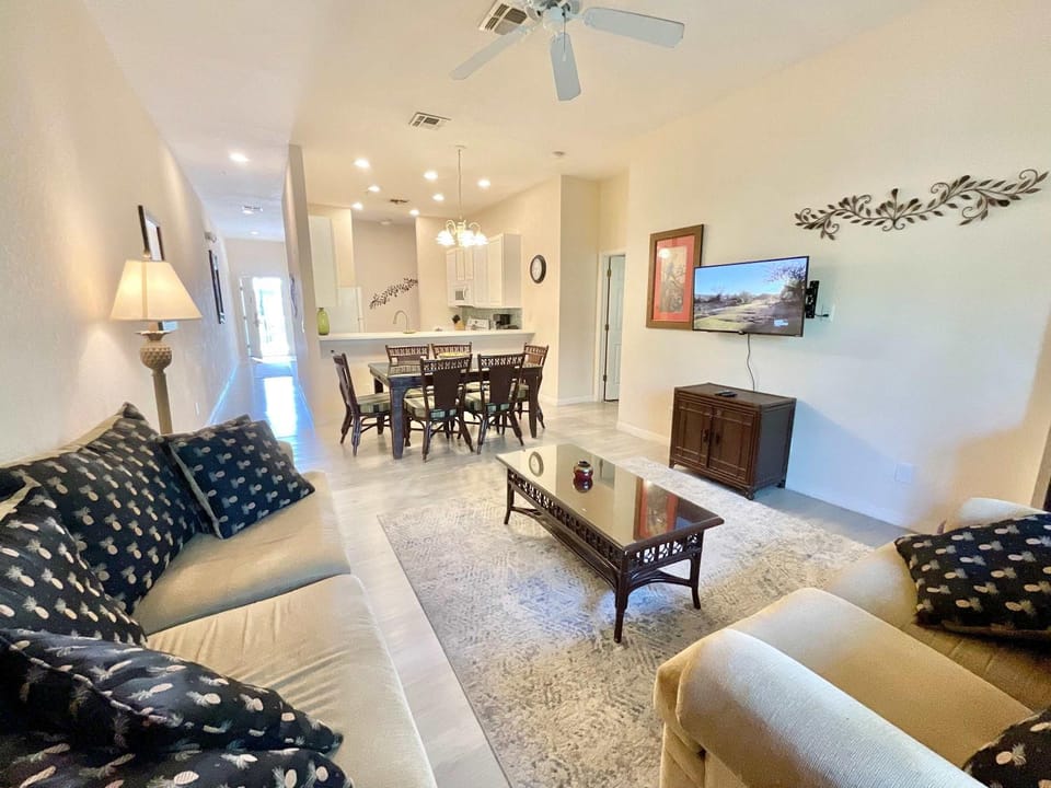 Charming Villa at Bahama Bay House in Four Corners