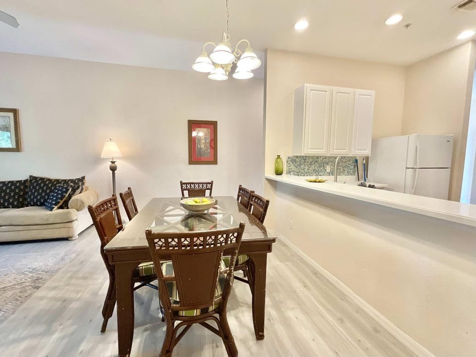 Charming Villa at Bahama Bay House in Four Corners