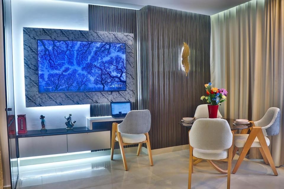 TV and multimedia, Seating area