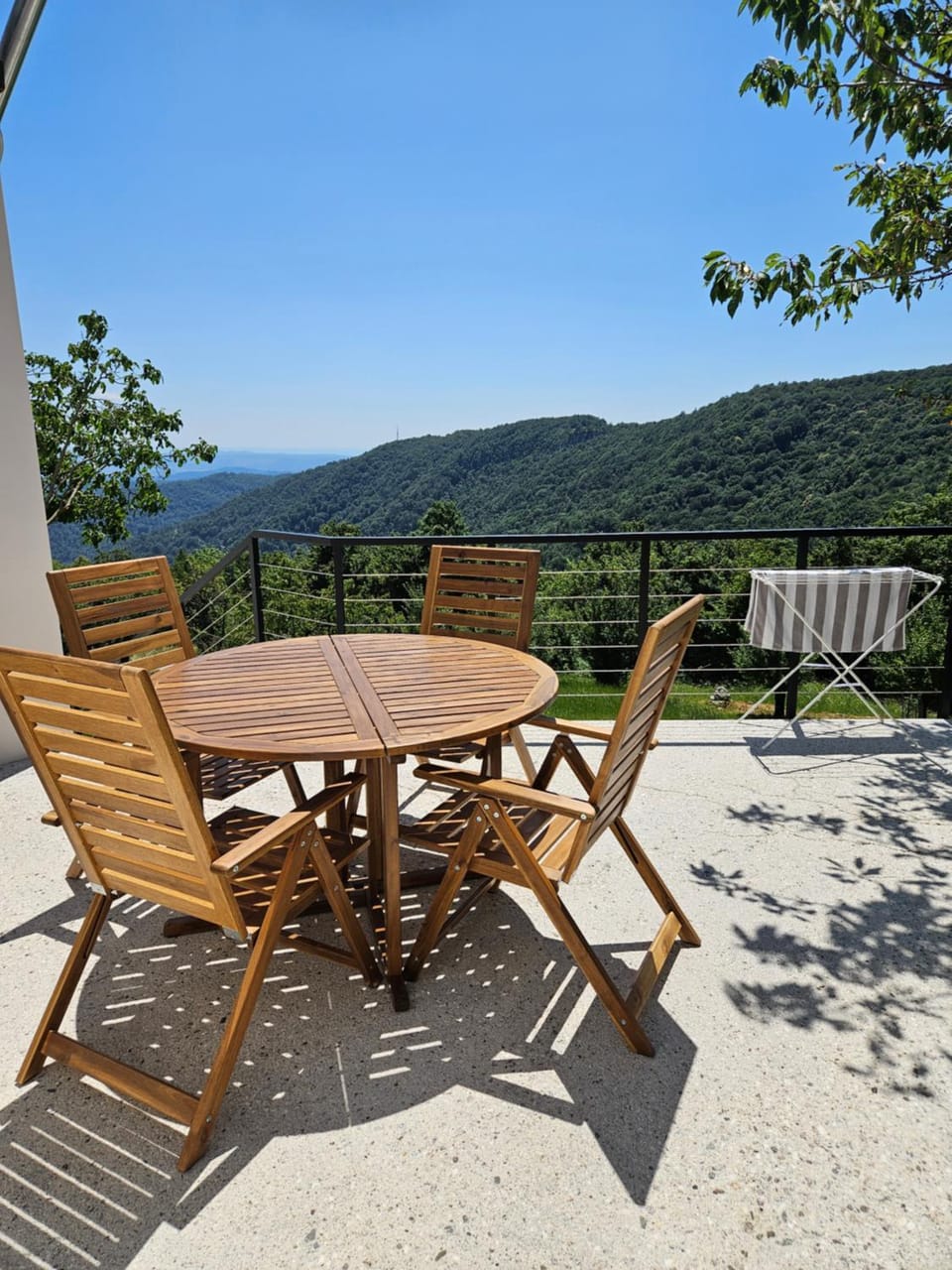 Property building, View (from property/room), Balcony/Terrace, Mountain view, Sea view