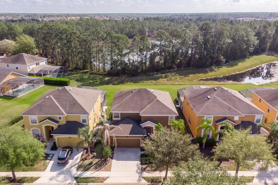 Divas Villa at Watersong - Resort Home for 10 House in Loughman