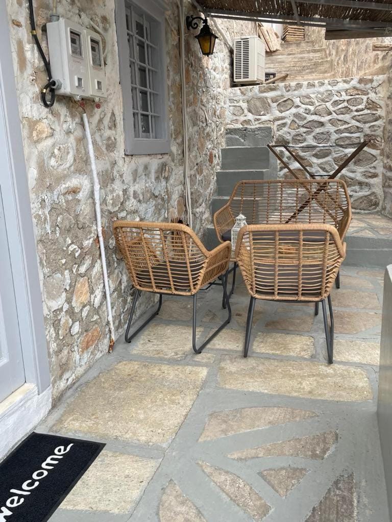 Amphitrite Apartment in Islands