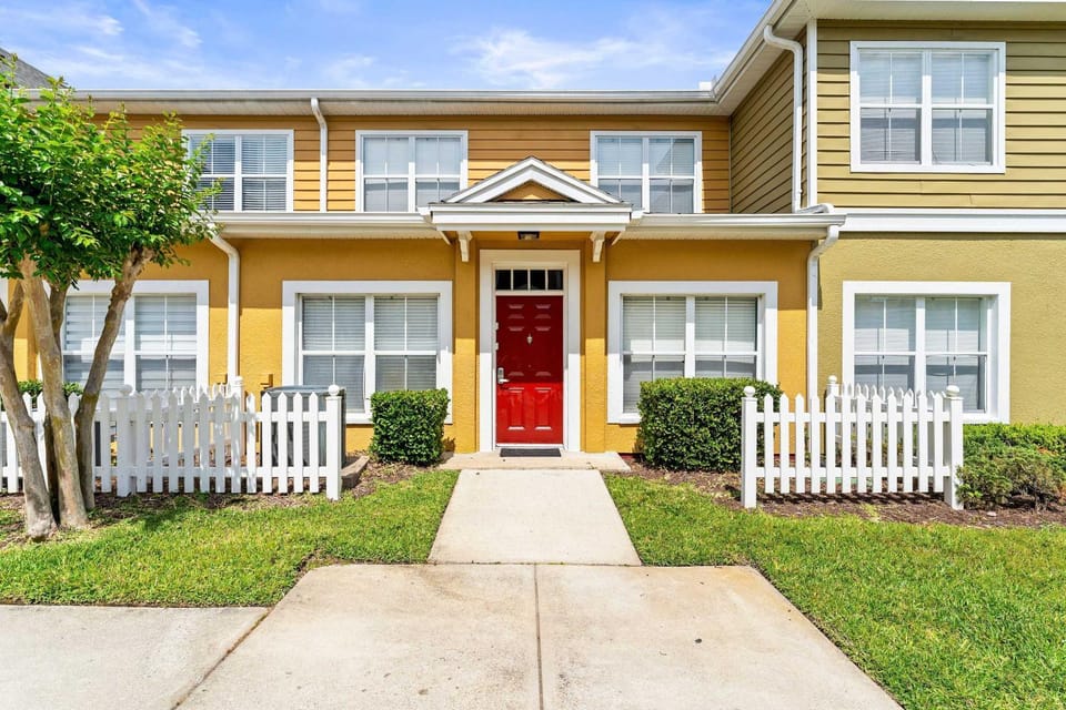 Enchanted At 7 Dwarfs Lane House in Kissimmee