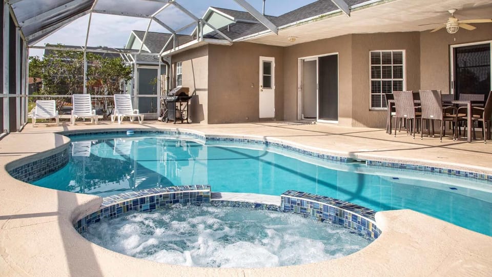 Wonderland at White Crane - Hot tub & Lake views House in Four Corners