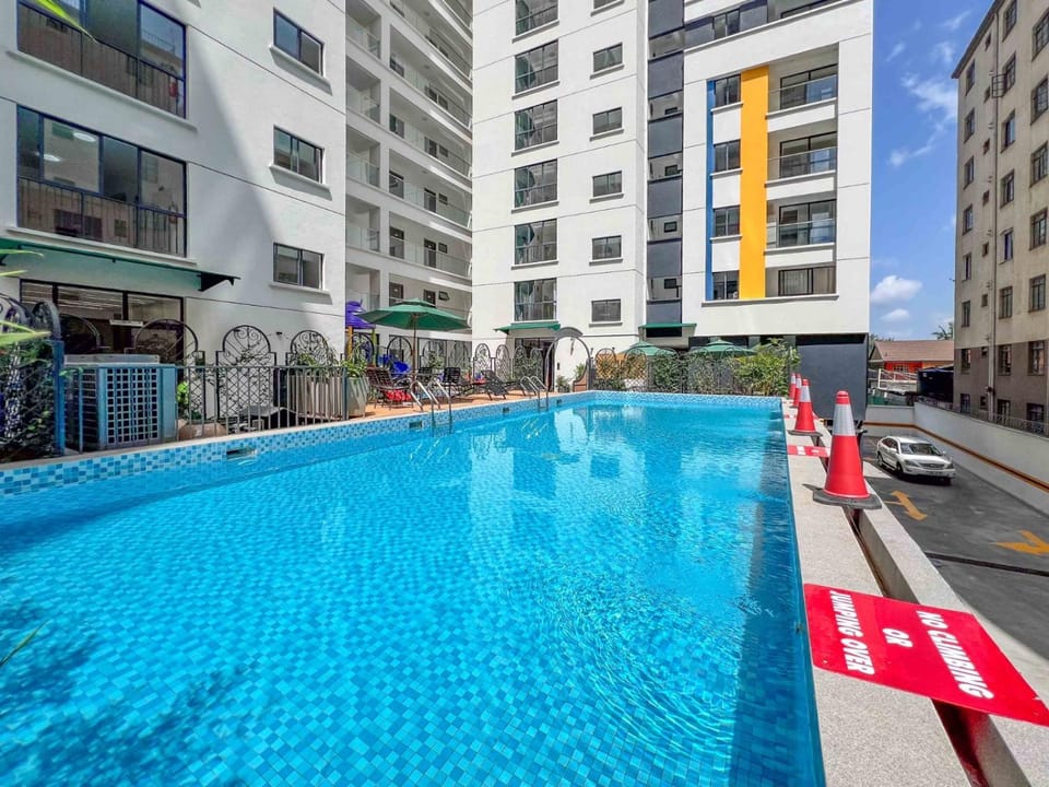 luxurious studio apartment in kilimani with fully equipped gym swimming pool and amazing scenic views Apartment in Nairobi