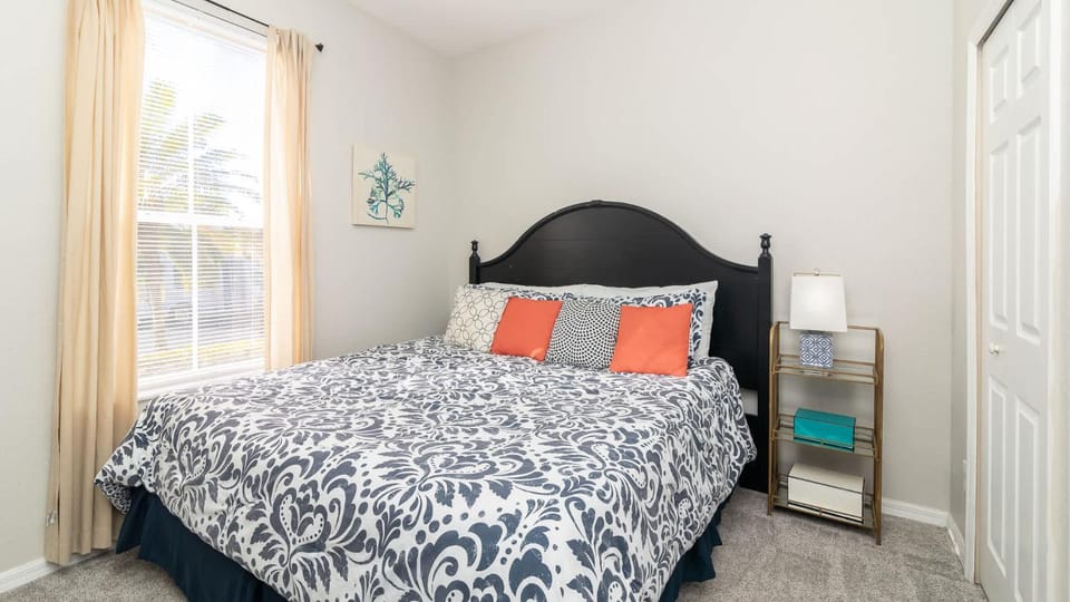 Endless Summer at Regal Palms - Themed Rooms House in Four Corners