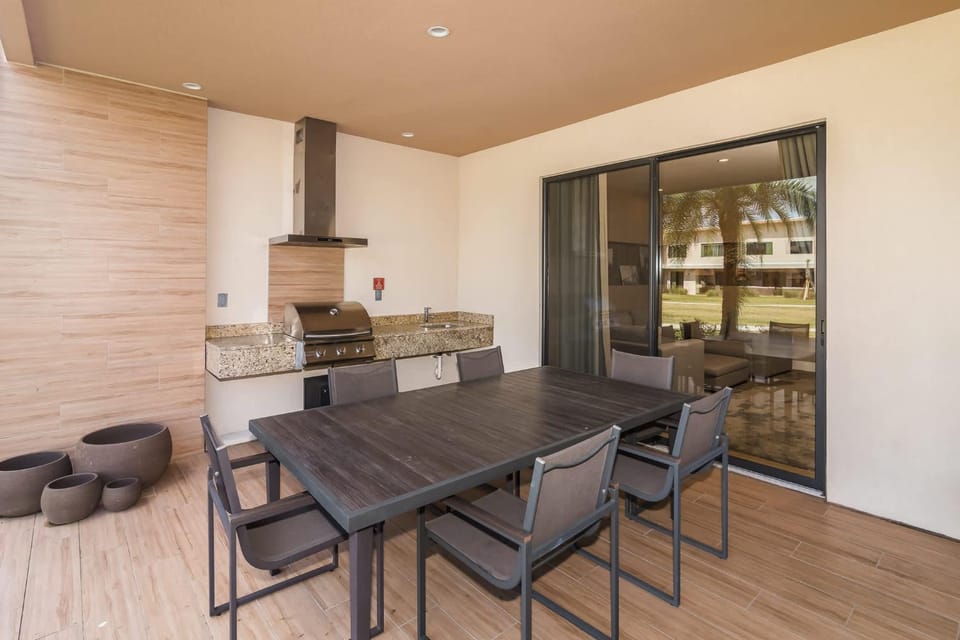 Villa at Magic Village Resort with Outdoor Oasis House in Bay Lake