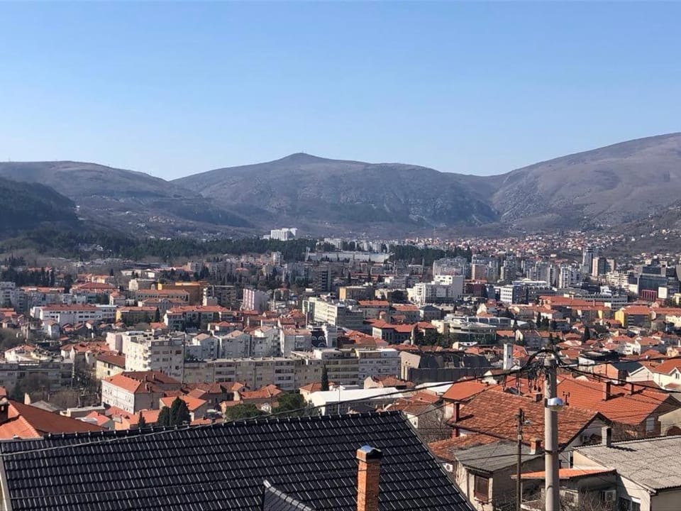 Day, City view, Mountain view, Location
