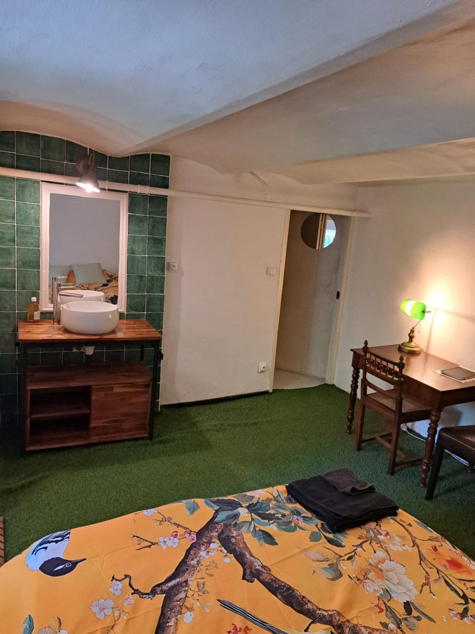 Studio au calme dans propriété avec jardin Apartment in Avignon