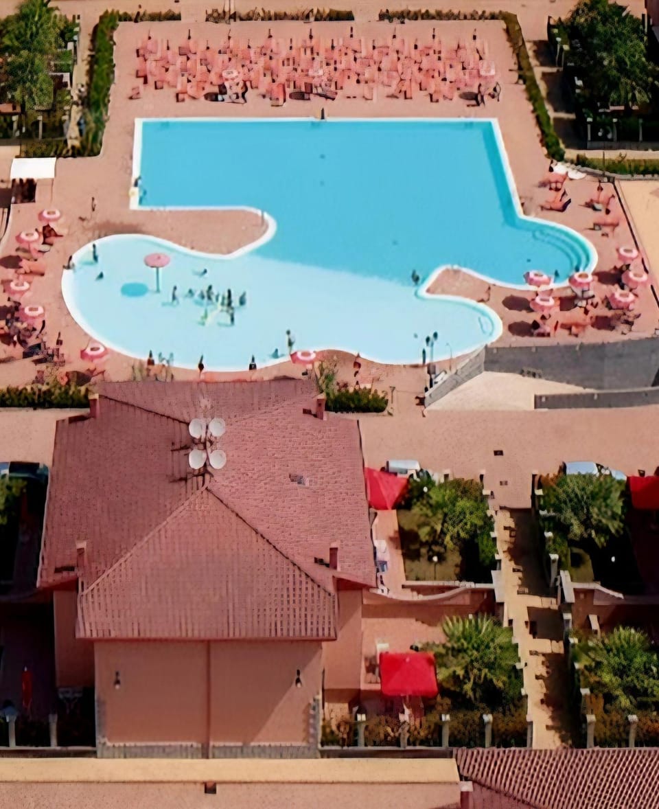 Bird's eye view, Pool view, Swimming pool, Swimming pool, Public Bath