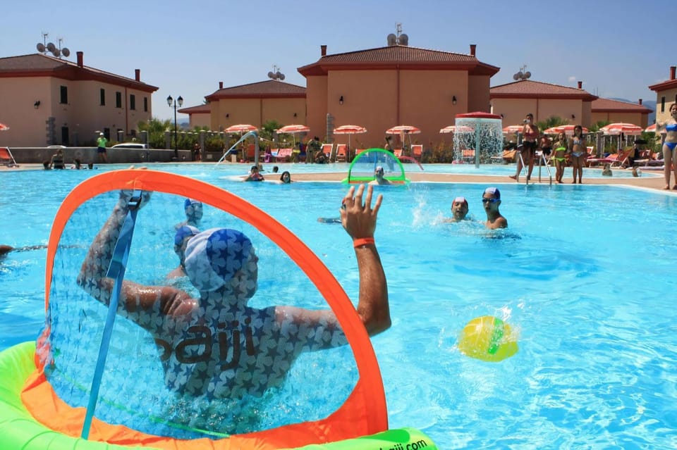 People, Pool view, Swimming pool, Swimming pool, Public Bath