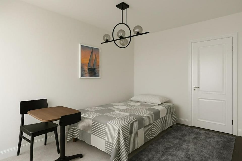 Vellore's Ritz and Rest House - Prime Location, 5 minutes away to Wonderland, 1 min away to Walmart and restaurants Bed and Breakfast in Vaughan