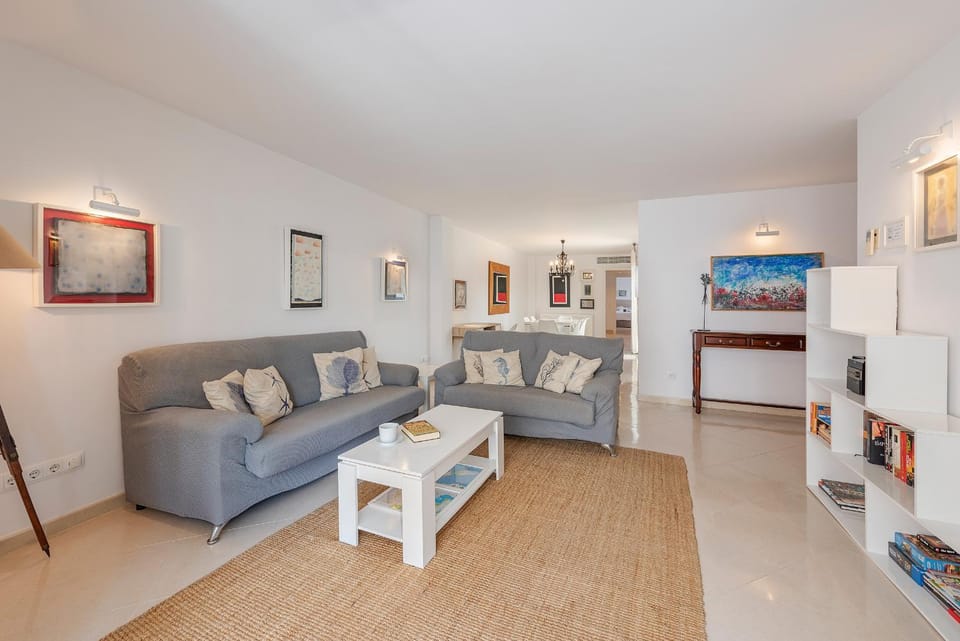 Library, TV and multimedia, Living room, Seating area