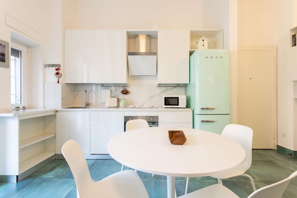 Kitchen or kitchenette, Living room