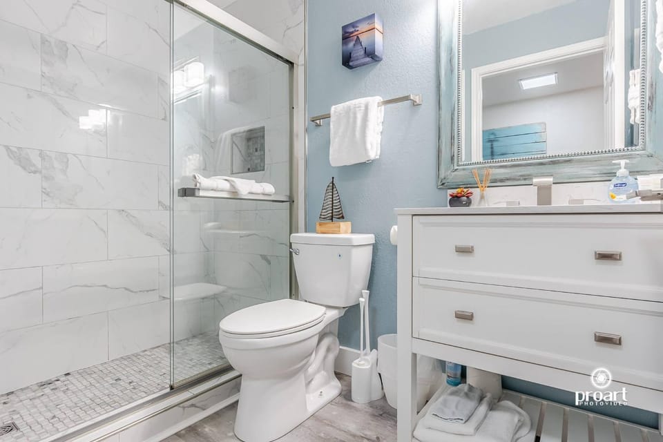 Shower, Bathroom
