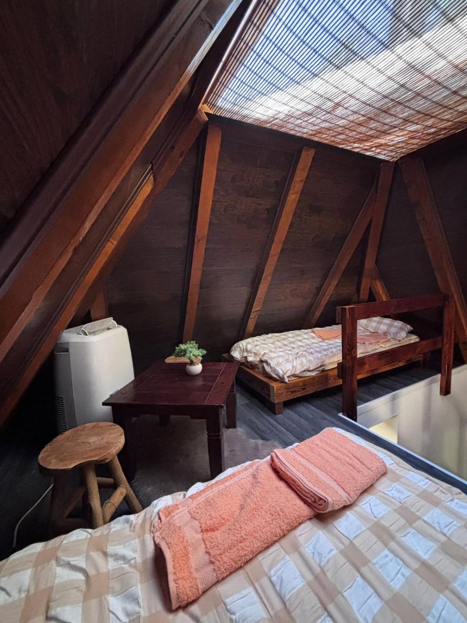 Krivovirska piramida Apartment in Serbia